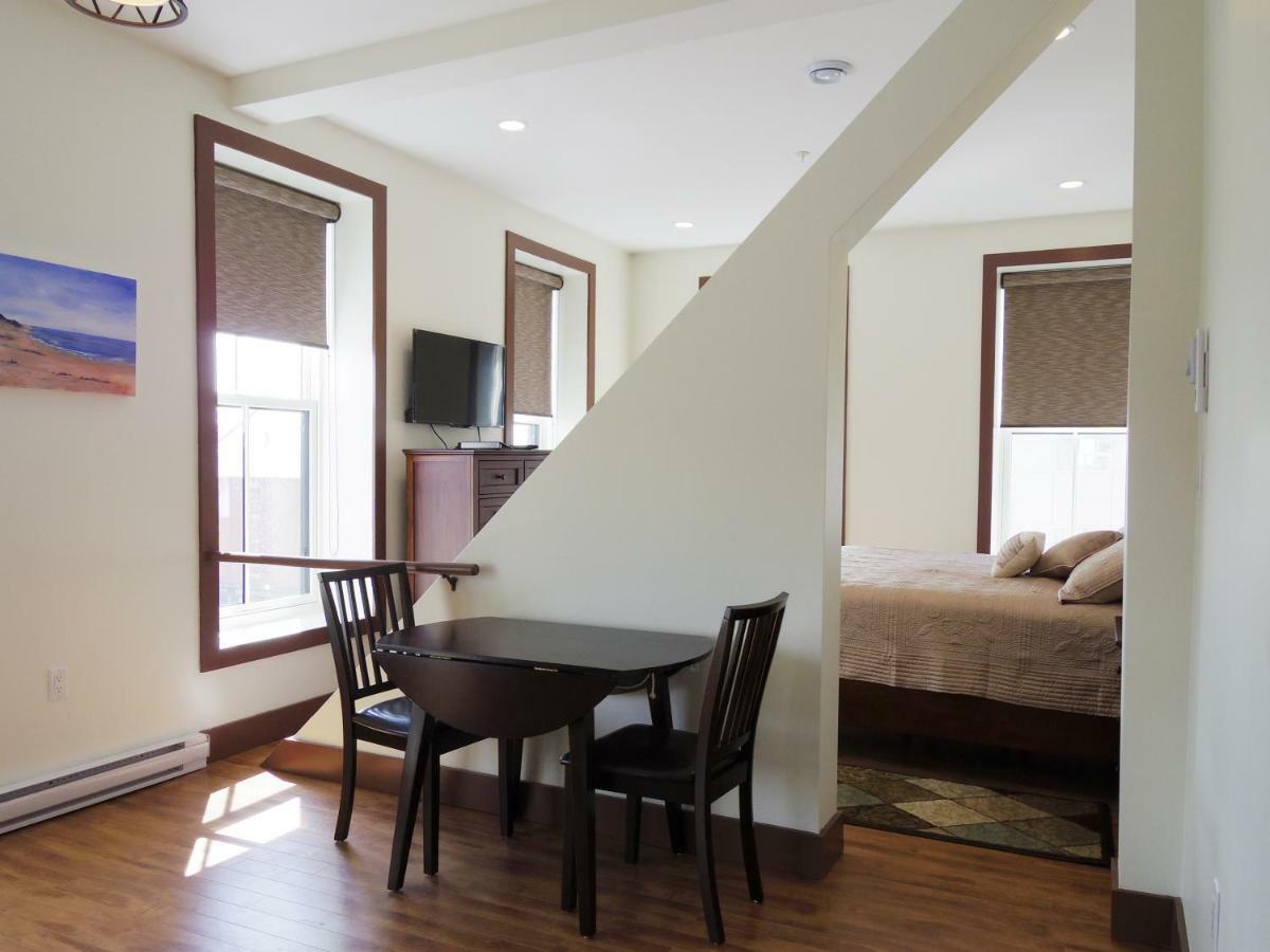 Water Suites ชาร์ลอตต์ทาวน์ ภายนอก รูปภาพ
